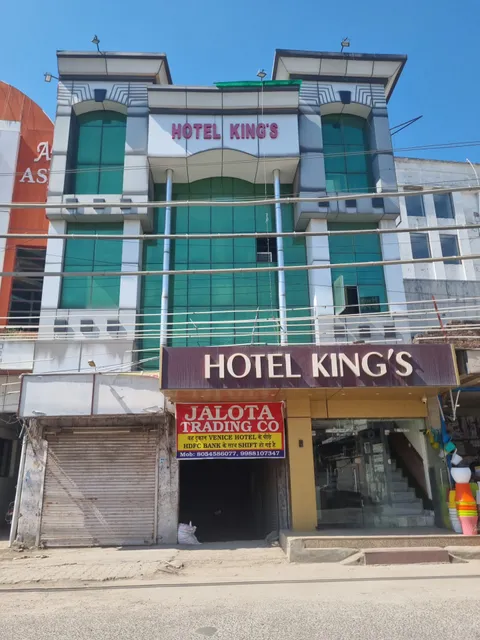 OYO 37721 Hotel Kings