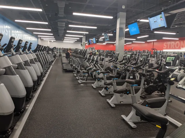 Blink Fitness Farmingdale