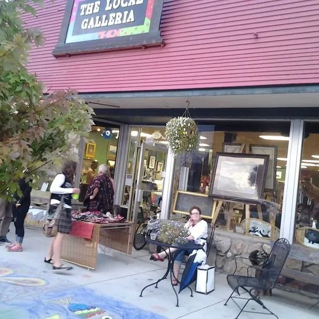 The Local Galleria