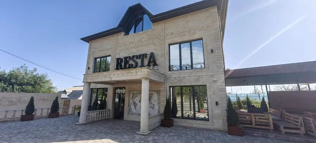 Resta Hotel