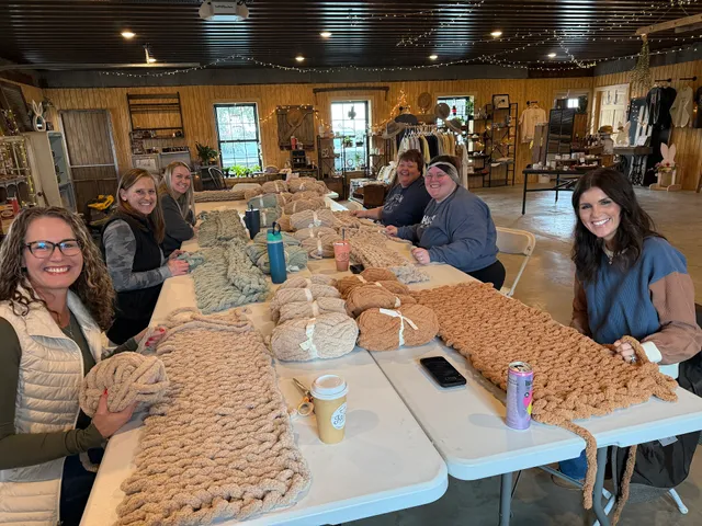 Alyce's Creations & Country Store