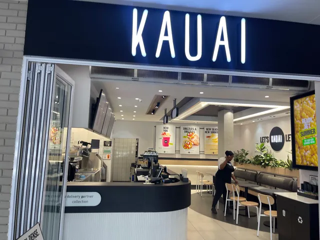KAUAI Oakfields Shopping Centre