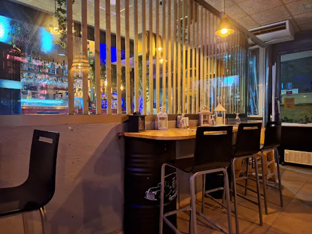 Restaurante venezolano El Garaje de Mama Tia