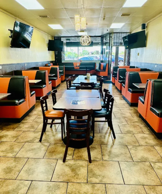 La Victoria Tacos y Mariscos Restaurante