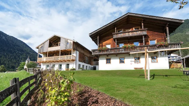 Preindlerhof Hayloft Apartments