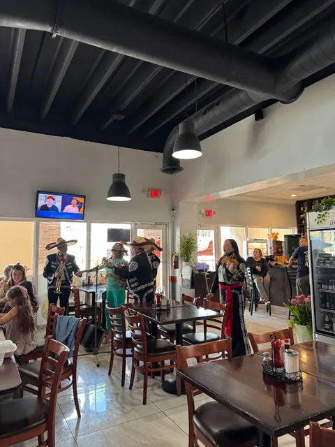 Rinconcito SuperLatinos Cafeteria