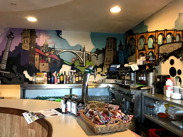 Bar Cafetería Las Vias
