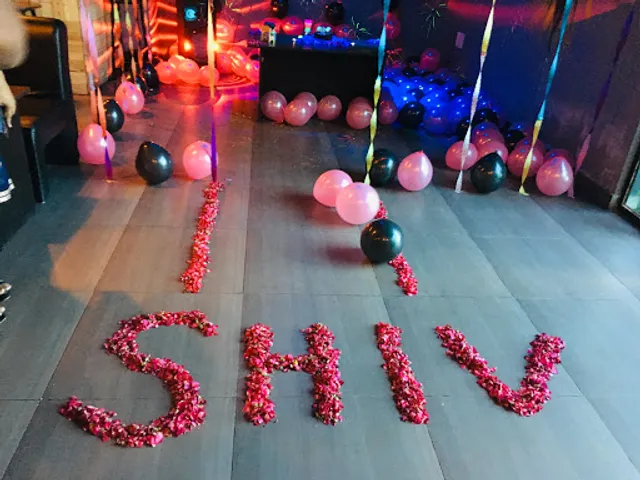 #3686 RISE N DINE CAFE AND FAMILY RESTAURANT