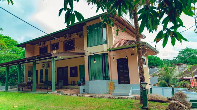 Villa Sapphire by Blue Robin