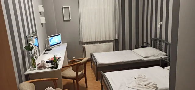 Zacisze. Hotel. Kwiatkowska W.