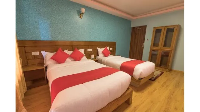 Hotel Everest Regency