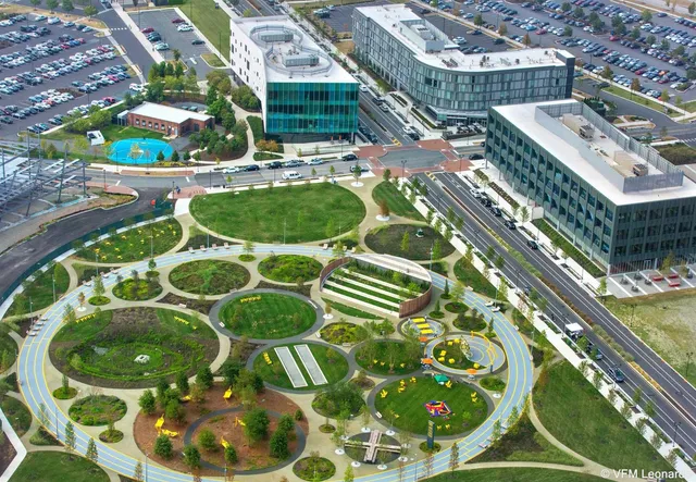 Courtyard by Marriott Philadelphia South at The Navy Yard