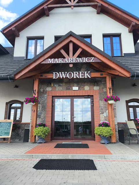 Hotel & Restauracja "Makarewicz Dworek"