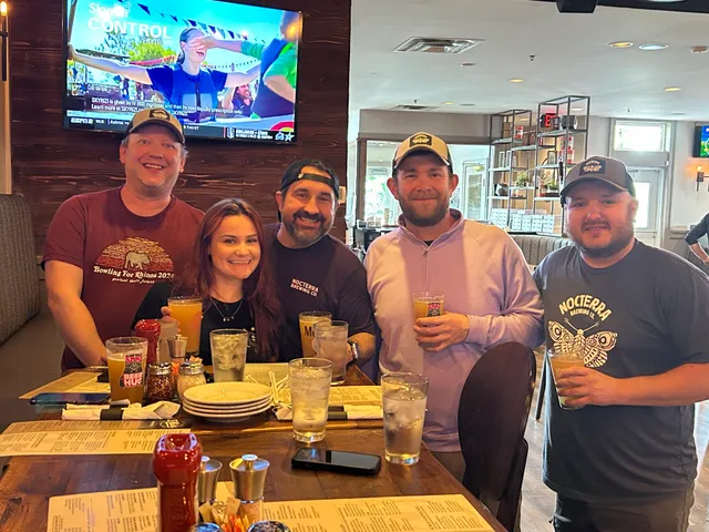 Elliot's Wood Fired Kitchen & Tap