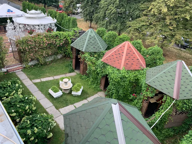 Inn on Zhitomirskaya