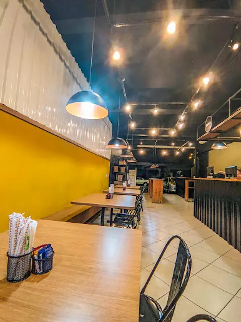 ÚNICO Al Farid Culinária Árabe Capitão Burger Sr Pernil