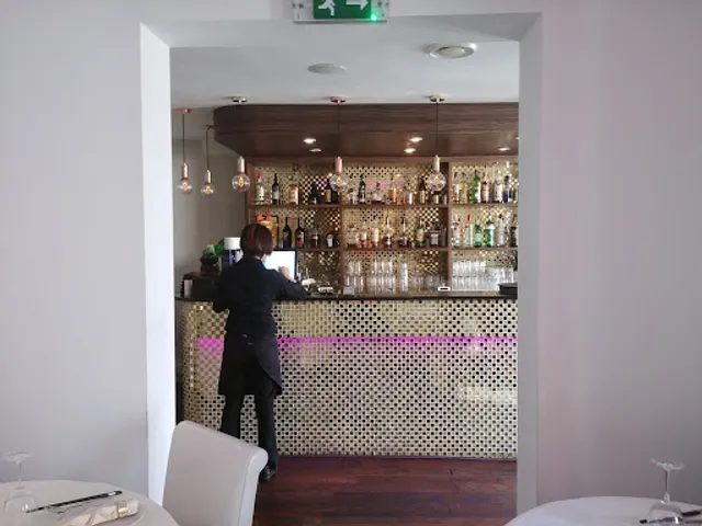 Pearl of China Chinese Restaurant