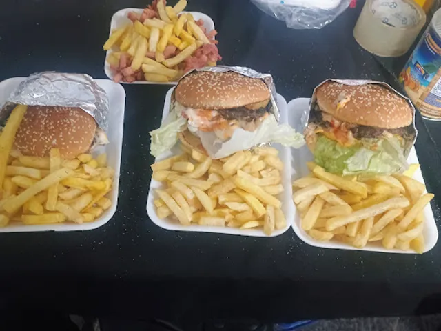 MEGA BURGUER FAST FOOD