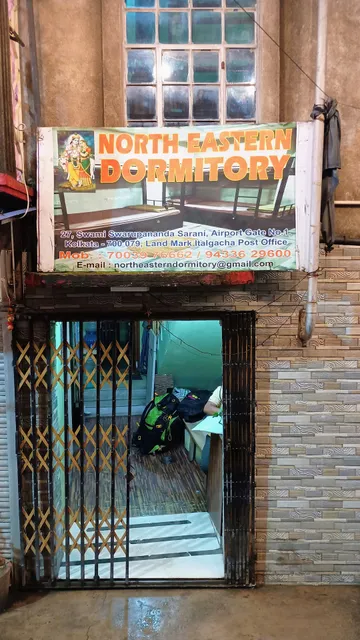 North Eastern Dormitory & seaman Dormitory kolkata INR 300 per bed.