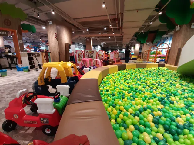 Molly Fantasy MyTOWN Shopping Centre