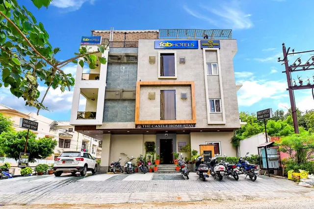 FabHotel The Castle Homestay - Hotel in Vaishali Nagar, Jaipur
