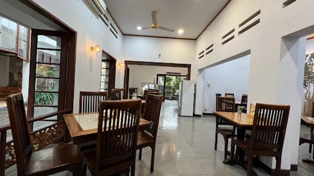 MAMA Toko Kue dan Es Krim