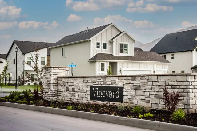 Vineyard by Visionary Homes