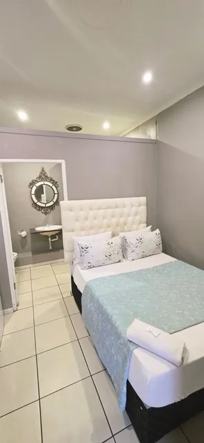 Galaxy Rooms Boston Bellville