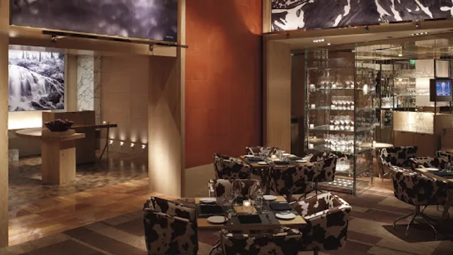 Daniel's Bar & Grill