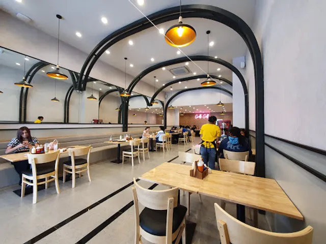 Gorilla Grill แม่กลอง