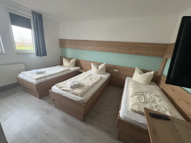 „Zum Raukler“, Hotel, Nähe der A2, Magdeburg / Hohe Börde