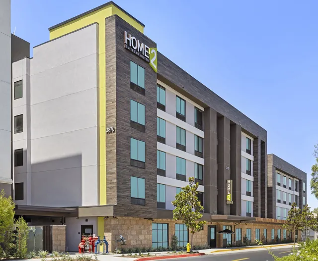 Home2 Suites by Hilton Riverside Downtown