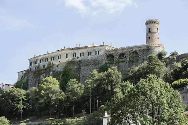 Castello Di Caccuri Suites