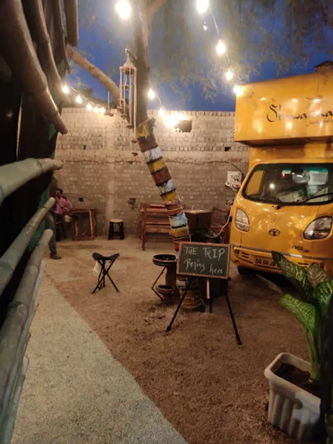 L.S.D Cafe - Live Social Drama