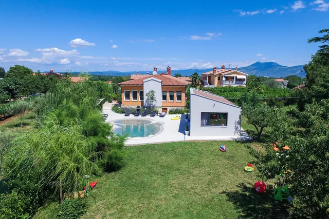 Villa Franka Nedescina, Istria