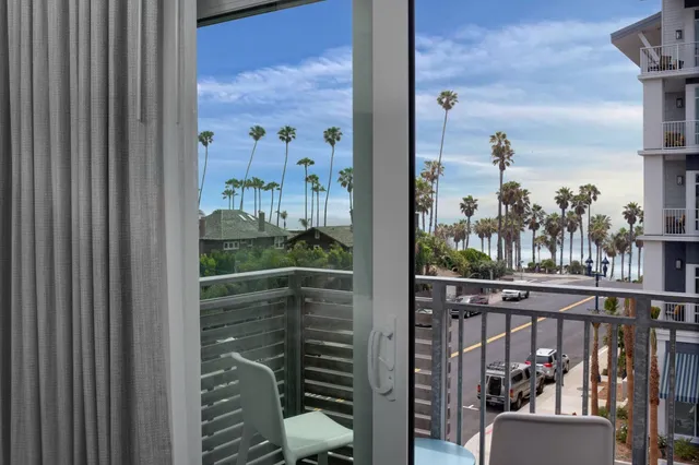 SpringHill Suites by Marriott Oceanside Beach