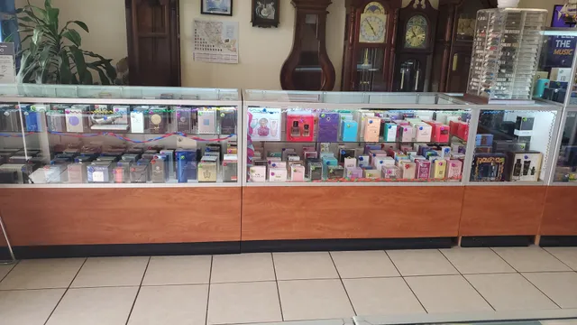 Saenz Jewelry Repair y perfumeria