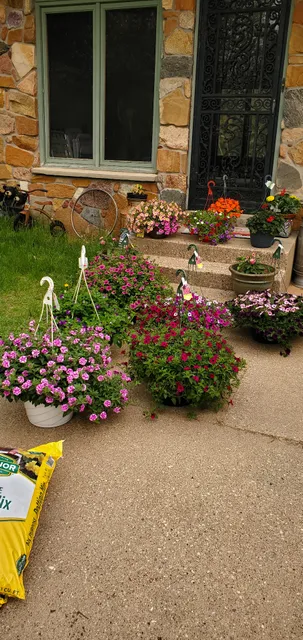 Sunrise Farm Amish Greenhouse and grocery store