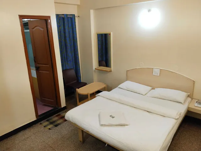 Sri Vijaya Palace Lodging