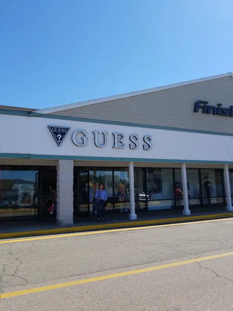 GUESS Factory