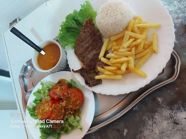 Restaurante Da Val no Jardim Pedro José Nunes