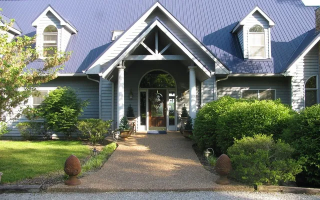 The Garden Inn Bed and Breakfast at Bee Rock