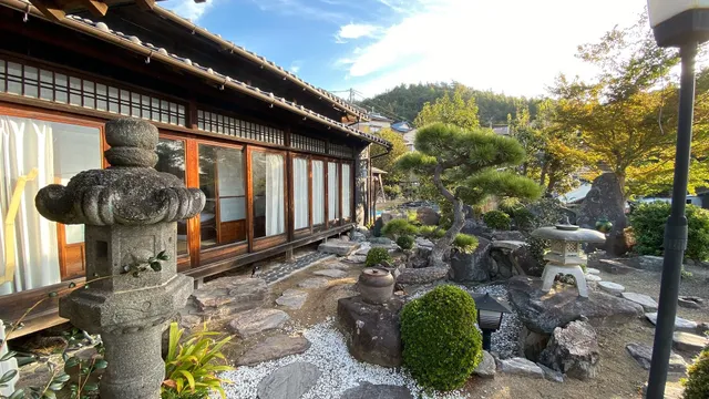 虎所lit (Tranjyo lit)