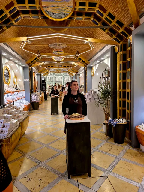 Borgo S. Lorenzo, 24