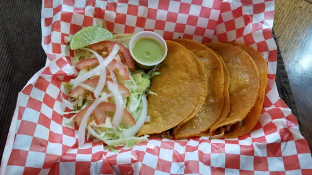 Antojitos Mexicanos y Tacos a Vapor Cinco de Mayo (Food Truck) HALAL