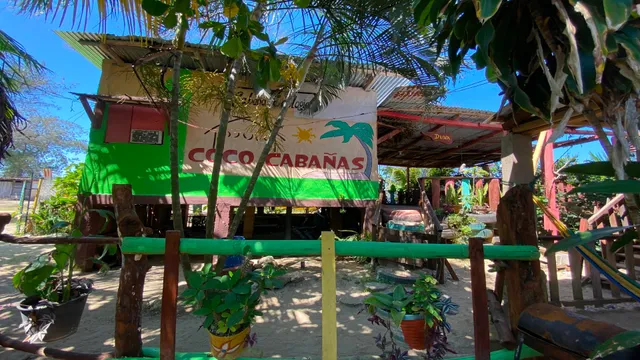 Coco Cabañas Tela