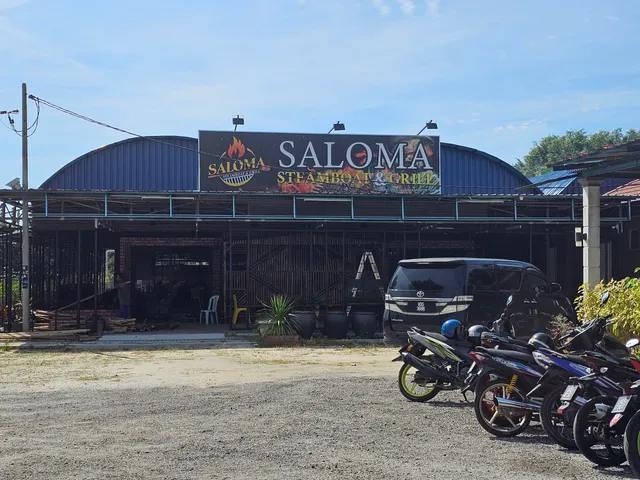 Saloma Steamboat & Grill Jeram