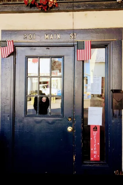 VB Hall Antique Mall & Flea Market