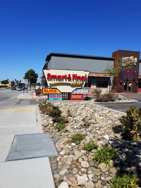 Arroyo Town and Country Square Shopping Center