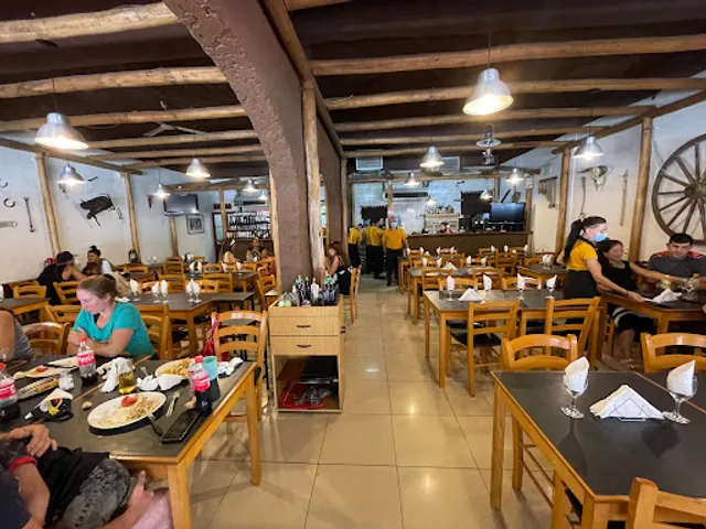 La Estancia de La Villa | Parrilla y Restaurante Villa Carlos Paz